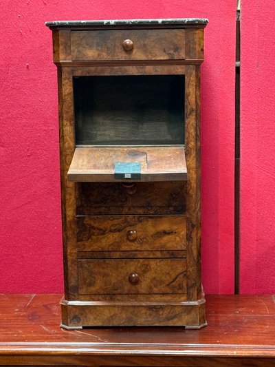 Table de chevet