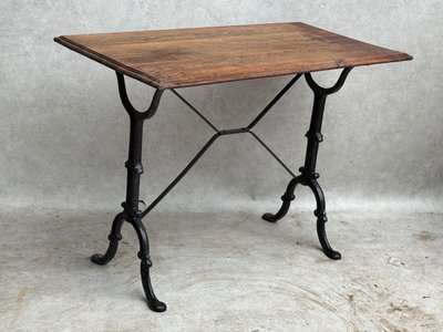 Table de bistrot