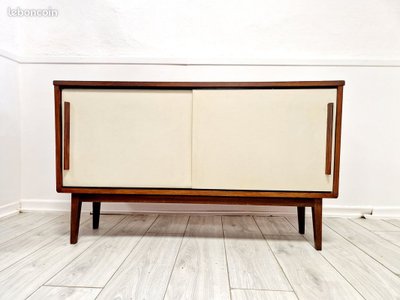 Buffet suédois vintage en teck Portes blanches