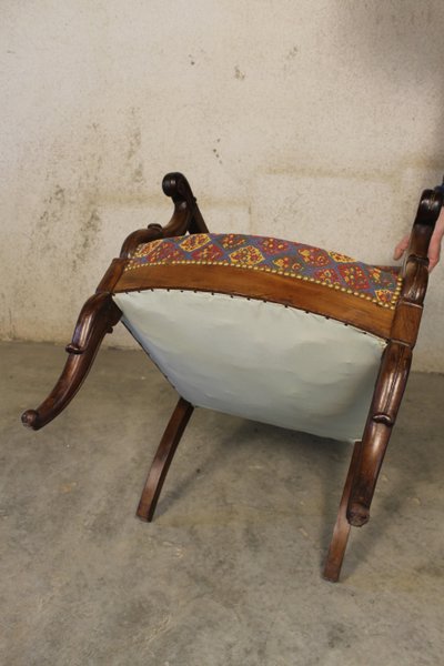 Poltrona in mogano da restauro del XIX secolo