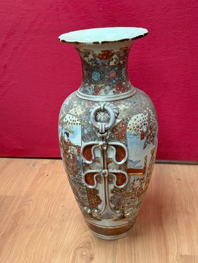 Satsuma vase