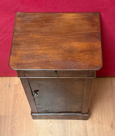 Table de chevet noyer