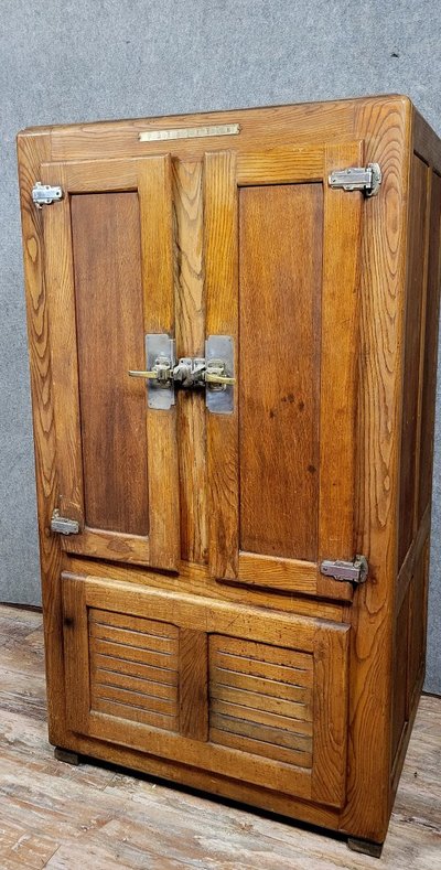 Prestcold Barkühlschrank aus Eichenholz um 1930