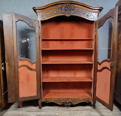 Libreria in noce provenzale d'epoca Luigi XV, 1750 ca.