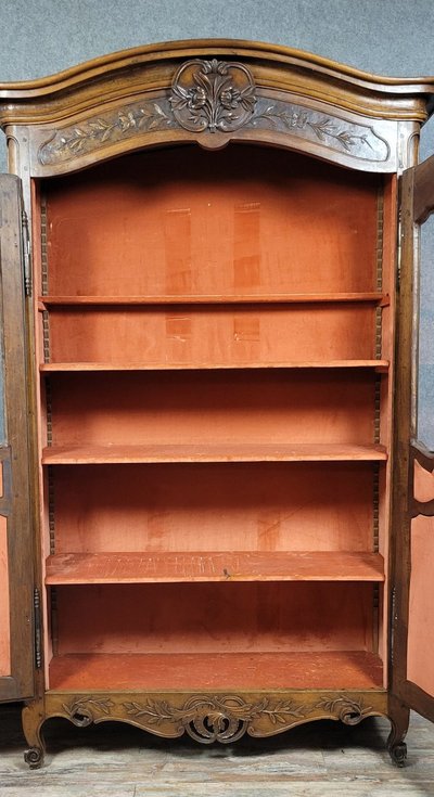 Libreria in noce provenzale d'epoca Luigi XV, 1750 ca.