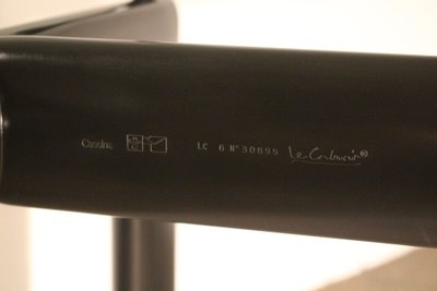  Le Corbusier table
