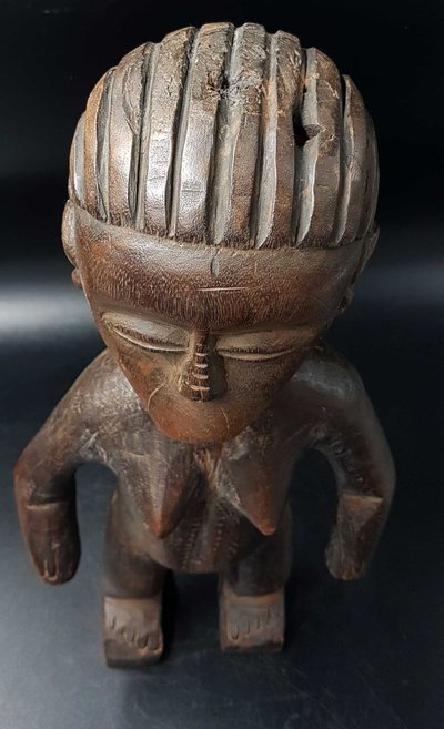 Statue des Ngbaka-Volkes, D.R. Kongo.