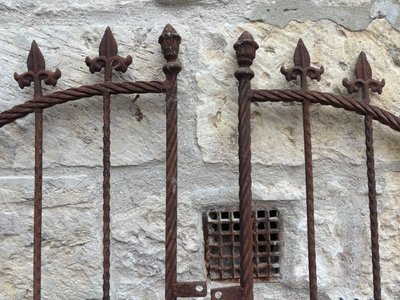 TORSADE WROUGHT-IRON GATE 19th century