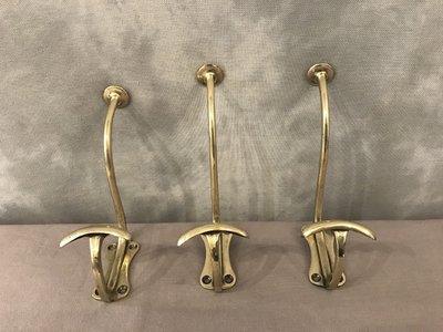 Ensemble de trois porte manteaux, patères en bronze d'époque 19 ème 