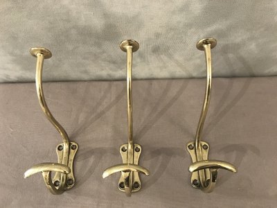 Ensemble de trois porte manteaux, patères en bronze d'époque 19 ème 