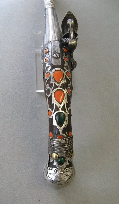 Pistola orientale a pietra focaia Impero Ottomano XIX secolo.