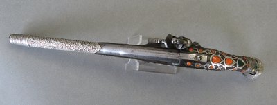 Pistola orientale a pietra focaia Impero Ottomano XIX secolo.