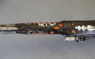 Pistola orientale a pietra focaia Impero Ottomano XIX secolo.