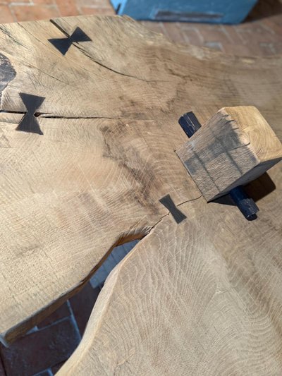 Table basse ( salon) reconstruit avec du vieux chêne datant des années 1950(environ)