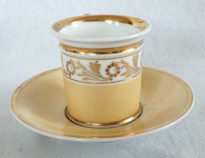 Pair of Charles X period Empire coffee cups, Nankin and gold decor - Paris porcelain