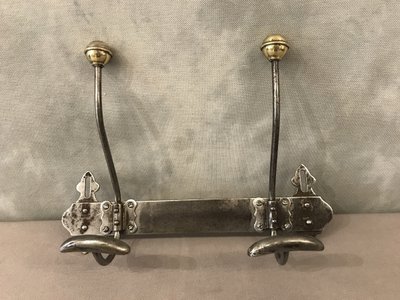 Porte manteaux, patères en fer poli d'époque 19 ème 