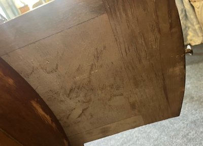 Grande table bouillotte en acajou d’époque restauration 