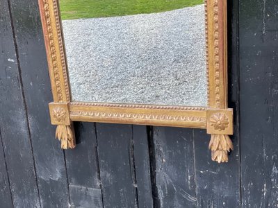 Miroir Louis XVI En Bois Sculpté Doré, XVIIIème Siècle