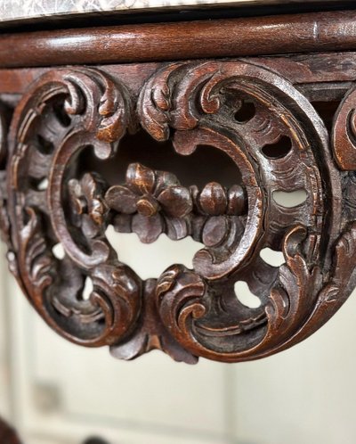 Console in legno intagliato Luigi XV, marmo grigio delle Ardenne, XVIII secolo