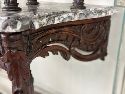 Console in legno intagliato Luigi XV, marmo grigio delle Ardenne, XVIII secolo
