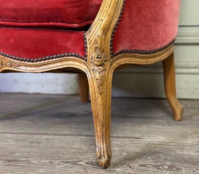 Paire De Bergères En Bois Sculpté De Style Louis XV