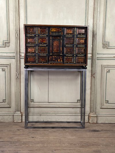 Cabinet En Bois Noirci Et écaille Blonde, Italie Fin XVIIéme Siècle