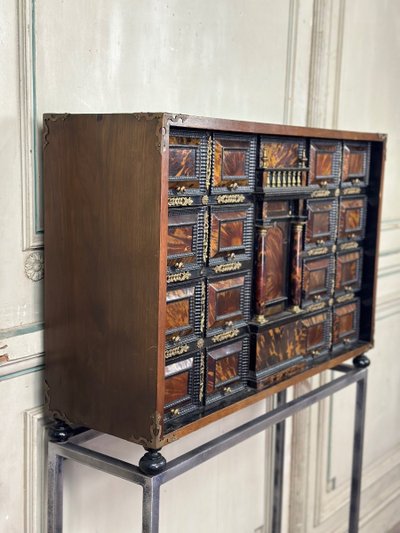Cabinet En Bois Noirci Et écaille Blonde, Italie Fin XVIIéme Siècle