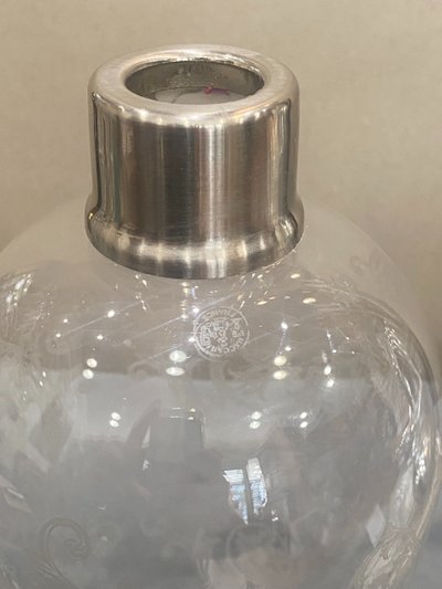 Imposing candlestick torch Baccarat Dauphin model.