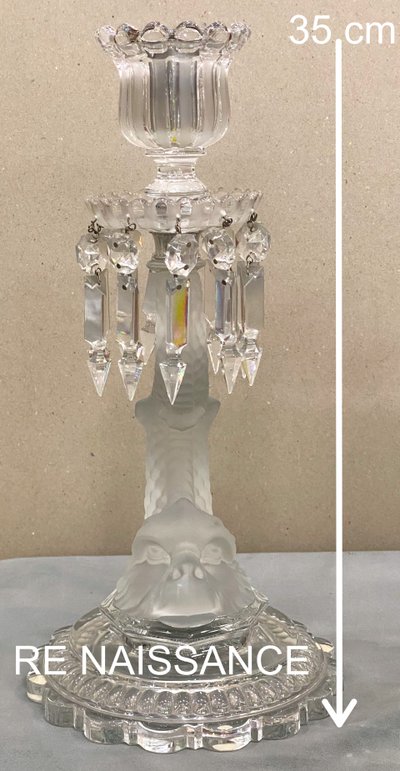 Imposing candlestick torch Baccarat Dauphin model.
