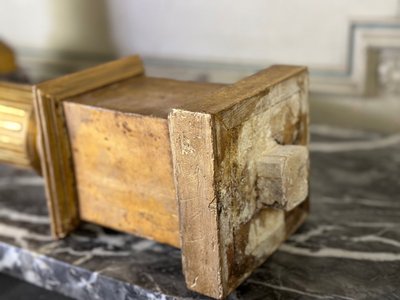 Paar Säulen Aus Holz Geschnitzt Und Vergoldet XVIII Jahrhundert
