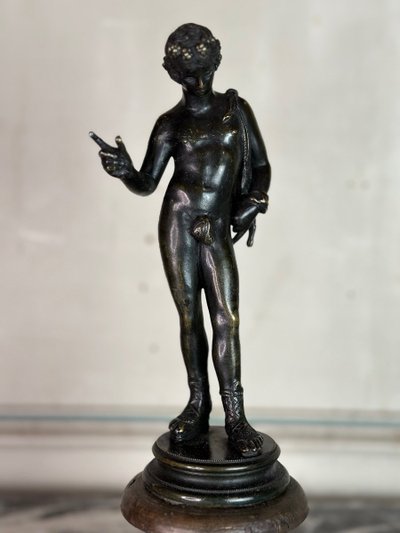 Narciso, bronzo antico su base di legno, 1880 circa