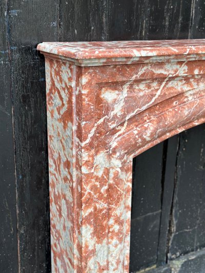 Kamin Im Stil Louis XIV Aus Rotem Marmor Aus Languedoc Um 1880