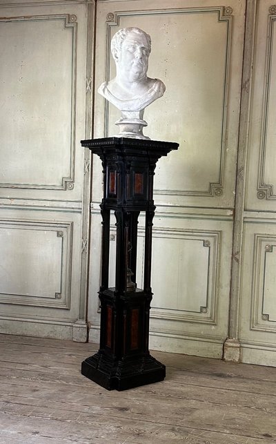 Sellette En Bois Noirci Et Placage De Loupe, Superbe Assemblage De Moulures Circa 1880