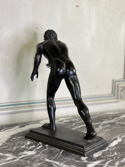 Bronzo Grand Tour, Un Des Deux Coureurs De La Villa Des Papyri, patina nera 1880 ca.