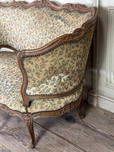 Banquette Corbeille Louis XV En Bois Sculpté, XVIIIème Siècle