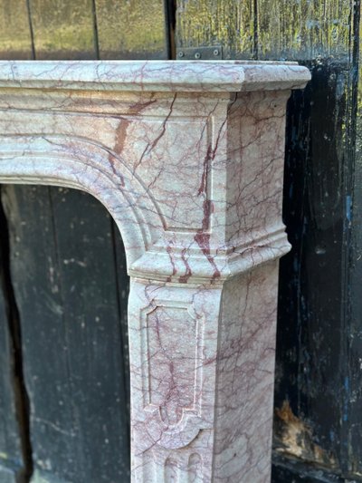 Caminetto in stile Luigi XV in marmo rosa, 1980 circa