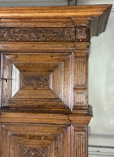 Armadio doppio rinascimentale in rovere, Paesi Bassi, XVII secolo