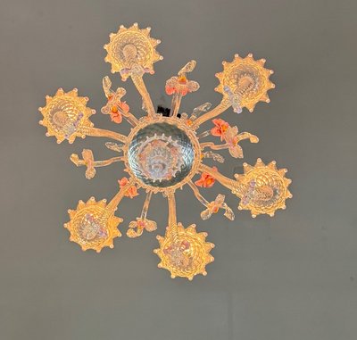 Lampadario veneziano in vetro di Murano incolore e rosa, 6 bracci luminosi, circa 1940