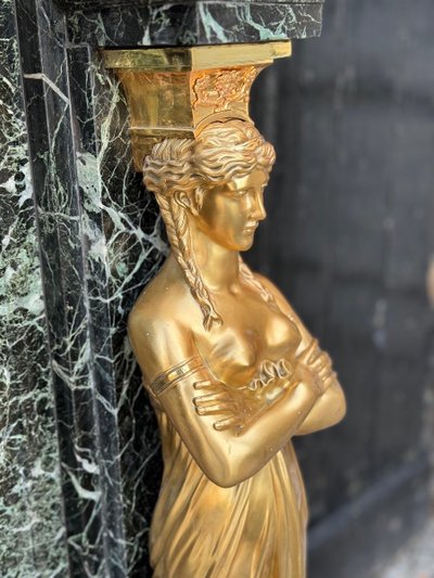 Cheminée De Style Empire En Marbre Vert Antique Et Bronzés Dorés Vers 1880