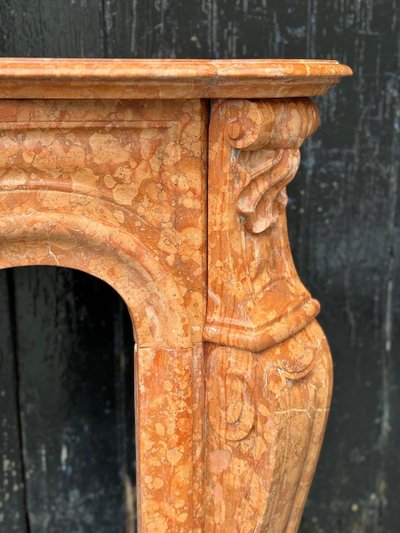 Kamin Im Stil von Louis XV Aus Rotem Veroneser Marmor Um 1880