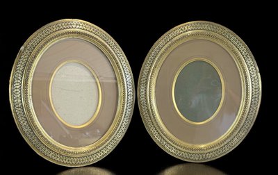 PAIRE DE GRANDS CADRES EPOQUE NAPOLEON III AVEC LES PASSES PARTOUT ET VITRES
