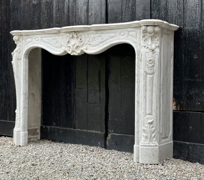 Louis XV style Carrara marble mantel, circa 1880