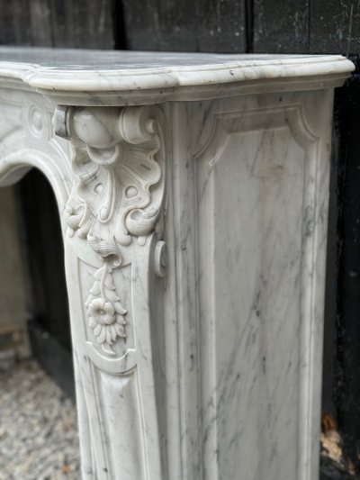Louis XV style Carrara marble mantel, circa 1880