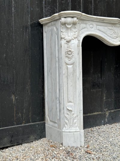 Louis XV style Carrara marble mantel, circa 1880