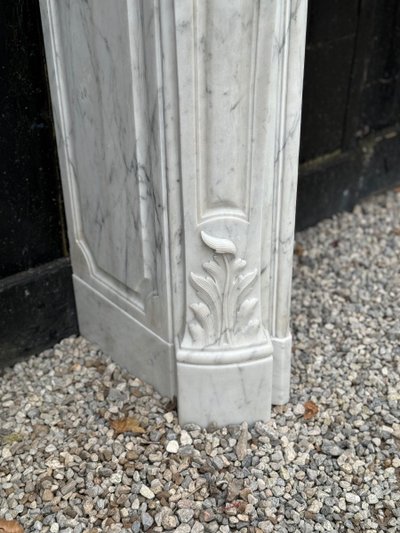 Louis XV style Carrara marble mantel, circa 1880