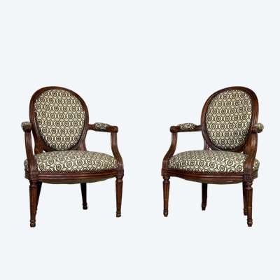 Paire De Fauteuils Louis XVI En Bois Sculpté, XVIIIème Siècle