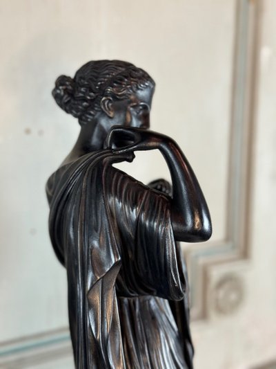Diane De Gabies, Bronze d'Après L’antique, Patine Noire  XIXème Siècle