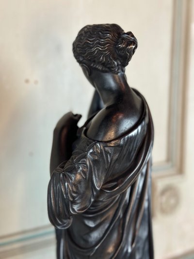 Diane De Gabies, Bronze d'Après L’antique, Patine Noire  XIXème Siècle