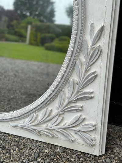 Miroir De Cheminée, Trumeau Louis XVI En Bois Sculpté Rechampi Blanc Et Gris, XVIIIème Siècle