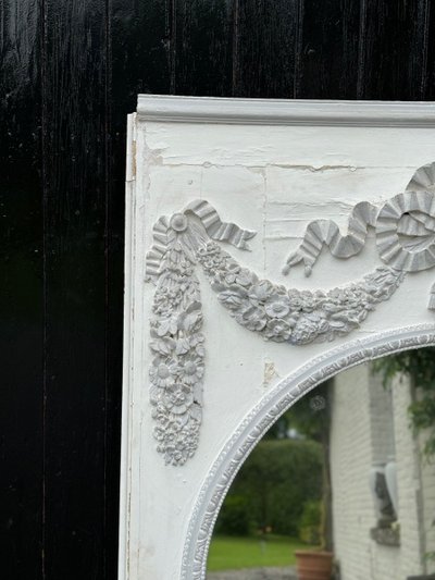 Miroir De Cheminée, Trumeau Louis XVI En Bois Sculpté Rechampi Blanc Et Gris, XVIIIème Siècle